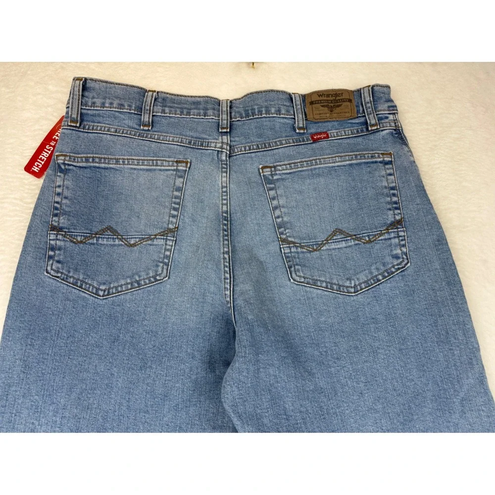 Wrangler Five Star Men's 34x34 Premium Bootcut Jeans Light Blue Washed Workwear